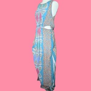 FOREVER 21 cutout maxi dress